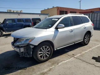 2015 Nissan Pathfinder Platinum with VIN 5N1AR2MMXFC678664, listed as a Copart auction lot 55984535 with 121,831 mi miles and Salvage title. Bid and sale history available at DreamBid. Image 1.