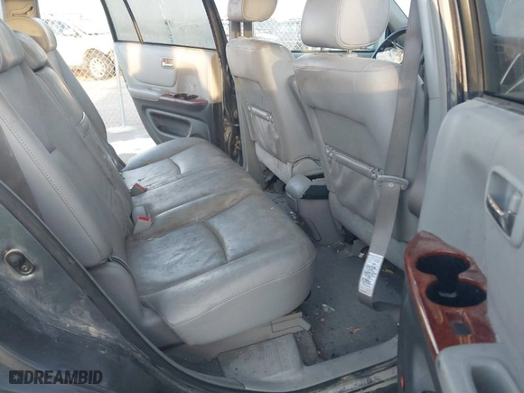 2007 Toyota Highlander w/3rd Row with VIN JTEEP21A470225371, listed as a IAAI auction lot 41776095 with 185,931 mi miles. Bid and sale history available at carsss.com. Image 8.