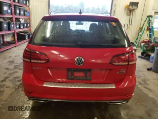 2018 Volkswagen Golf SportWagen S with VIN 3VW117AU7JM750793, listed as a Copart auction lot 69755533 with 47,292 mi miles. Bid and sale history available at carsss.com. Image 6.
