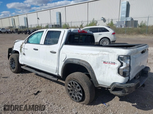 2023 Chevrolet Colorado 4WD Trail Boss with VIN 1GCPTEEK1P1264569, listed as a IAAI auction lot 40547362 with Not Provided miles. Bid and sale history available at carsss.com. Image 3.
