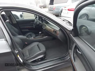 2007 BMW 3 Series 335i with VIN WBAVB73527PA87305, listed as a IAAI auction lot 41277204 with 107,699 mi miles. Bid and sale history available at carsss.com. Image 5.