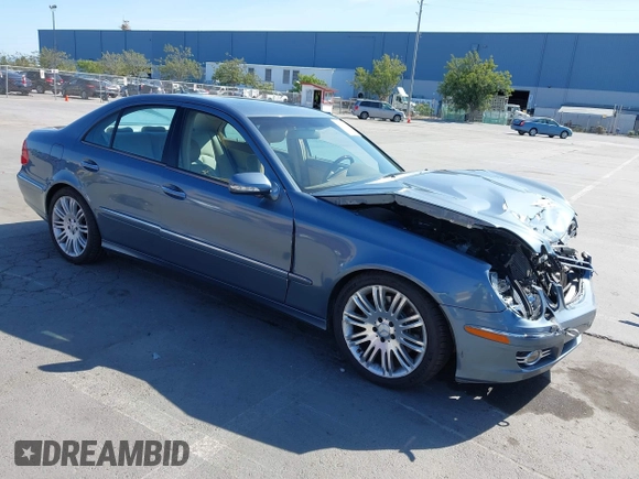 2007 Mercedes-Benz E 350 z VIN WDBUF56X57B124408, wystawiony jako IAAI lot #42185213 z przebiegiem 93 149 mil mil oraz . Historia ofert i sprzedaży dostępna na DreamBid. Obrazek 1.