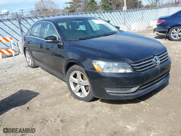 2013 Volkswagen Passat SE with VIN 1VWBP7A35DC102546, listed as a IAAI auction lot 41822612 with 127,334 mi miles. Bid and sale history available at carsss.com. Image 1.