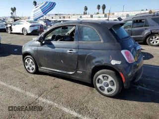 2013 FIAT 500e с VIN 3C3CFFGEXDT732116, выставлен на аукционе Copart как лот 74983534 с пробегом 69 446 миль миль и Списание • Salvage title. История ставок и продаж доступна на DreamBid. Изображение 2.