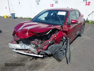 2018 Toyota C-HR XLE z VIN NMTKHMBX9JR023325, wystawiony jako IAAI lot #41926223 z przebiegiem 62 580 mil mil oraz . Historia ofert i sprzedaży dostępna na DreamBid. Obrazek 6.