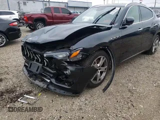 2017 Maserati Levante S z VIN ZN661YUL4HX249445, wystawiony jako Copart lot #61321762 z przebiegiem Nie podano mil oraz . Historia ofert i sprzedaży dostępna na DreamBid. Obrazek 11.