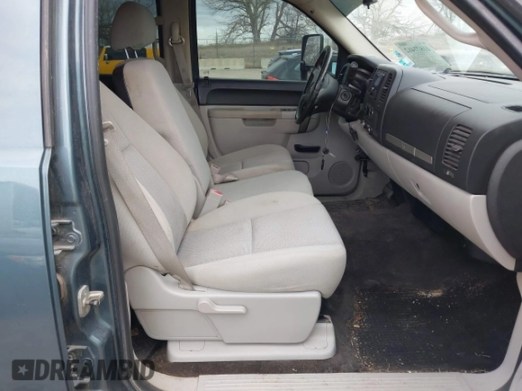 2011 Chevrolet Silverado 1500 LT with VIN 3GCPKSE31BG168056, listed as a IAAI auction lot 41877462 with 148,638 mi miles and . Bid and sale history available at DreamBid. Image 5.