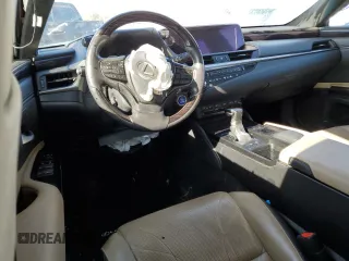 2021 Lexus ES 300h z VIN 58AB21B16MU012851, wystawiony jako Copart lot #44393765 z przebiegiem 248 891 mil mil oraz Szkoda całkowita • Salvage title. Historia ofert i sprzedaży dostępna na DreamBid. Obrazek 8.