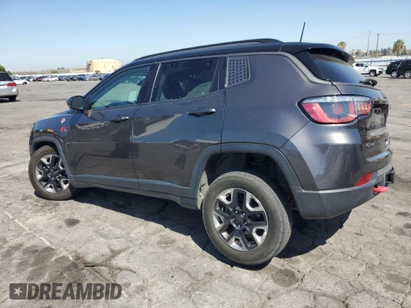 2018 Jeep Compass Trailhawk z VIN 3C4NJDDB0JT130449, wystawiony jako Copart lot #57486015 z przebiegiem 87 318 mil mil oraz Szkoda całkowita • Salvage title. Historia ofert i sprzedaży dostępna na DreamBid. Obrazek 2.