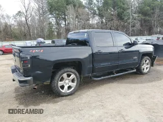 2018 Chevrolet Silverado 1500 LT with VIN 3GCUKREC5JG321483, listed as a Copart auction lot 46935335 with 130,860 mi miles and Salvage Title. Bid and sale history available at carsss.com. Image 3.