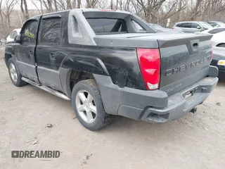 2004 Chevrolet Avalanche z VIN 3GNEK12T64G181370, wystawiony jako IAAI lot #41729410 z przebiegiem 203 633 mil mil oraz . Historia ofert i sprzedaży dostępna na DreamBid. Obrazek 3.