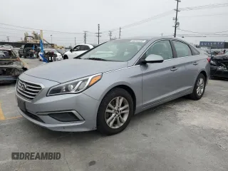 2016 Hyundai Sonata SE z VIN 5NPE24AF6GH363135, wystawiony jako Copart lot #60340035 z przebiegiem 221 811 mil mil oraz Czysty tytuł • Clean title. Historia ofert i sprzedaży dostępna na DreamBid. Obrazek 1.