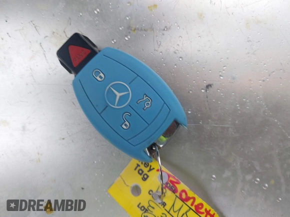2013 Mercedes-Benz E 350 Luxury with VIN WDDHF8JB1DA663213, listed as a IAAI auction lot 41955371 with 92,711 mi miles and . Bid and sale history available at DreamBid. Image 11.