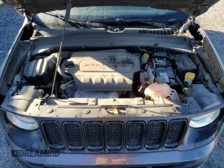 2021 Jeep Renegade Jeepster with VIN ZACNJDAB4MPM21517, listed as a Copart auction lot 42616185 with 62,991 mi miles and Salvage title. Bid and sale history available at DreamBid. Image 12.