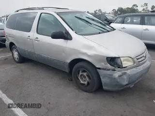 2001 Toyota Sienna LE with VIN 4T3ZF13C61U382923, listed as a IAAI auction lot 42665463 with 202,711 mi miles and . Bid and sale history available at DreamBid. Image 1.