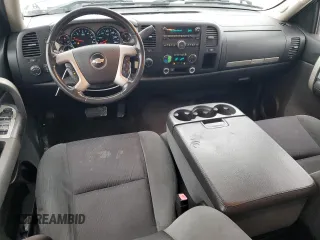 2009 Chevrolet Silverado 1500 LT with VIN 1GCEK29J49Z128984, listed as a Copart auction lot 43071015 with 172,641 mi miles and Salvage Title. Bid and sale history available at carsss.com. Image 8.