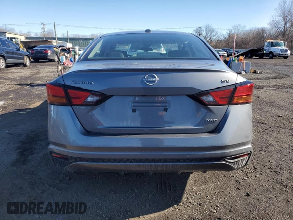 2024 Nissan Altima 2.5 SV with VIN 1N4BL4DW0RN428338, listed as a Copart auction lot 43202365 with 4,165 mi miles and Salvage Title. Bid and sale history available at carsss.com. Image 6.