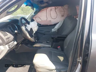 2014 Toyota Tacoma with VIN 5TFLU4EN6EX094364, listed as a IAAI auction lot 42044949 with Not Provided miles and . Bid and sale history available at DreamBid. Image 5.