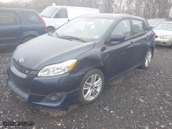 2009 Toyota Matrix S with VIN 2T1KE40E79C012615, listed as a IAAI auction lot 42093081 with 999,999 mi miles. Bid and sale history available at carsss.com. Image 2.