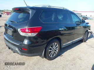 2016 Nissan Pathfinder S with VIN 5N1AR2MN6GC650242, listed as a IAAI auction lot 42284603 with 134,627 mi miles and . Bid and sale history available at DreamBid. Image 4.