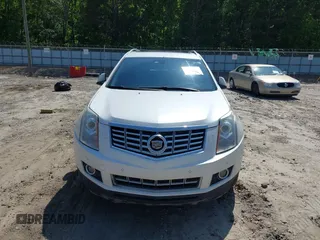2013 Cadillac SRX Performance Collection with VIN 3GYFNDE34DS530275, listed as a IAAI auction lot 42148040 with 244,929 mi miles. Bid and sale history available at carsss.com. Image 6.