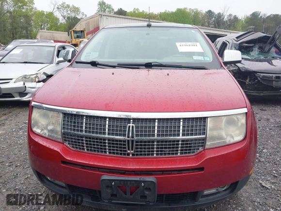 2007 Lincoln MKX with VIN 2LMDU88CX7BJ11750, listed as a IAAI auction lot 41961981 with 122,701 mi miles and . Bid and sale history available at DreamBid. Image 12.