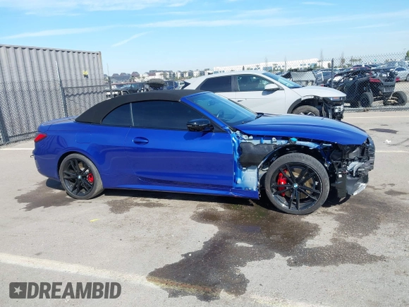 2024 BMW 4 Series M440i with VIN WBA53AT0XRCP39898, listed as a IAAI auction lot 41583884 with 2,212 mi miles and . Bid and sale history available at carsss.com. Image 14.