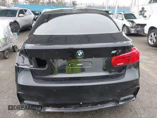 2018 BMW M3 with VIN WBS8M9C50J5J79754, listed as a IAAI auction lot 41777691 with 52,526 mi miles and . Bid and sale history available at DreamBid. Image 16.