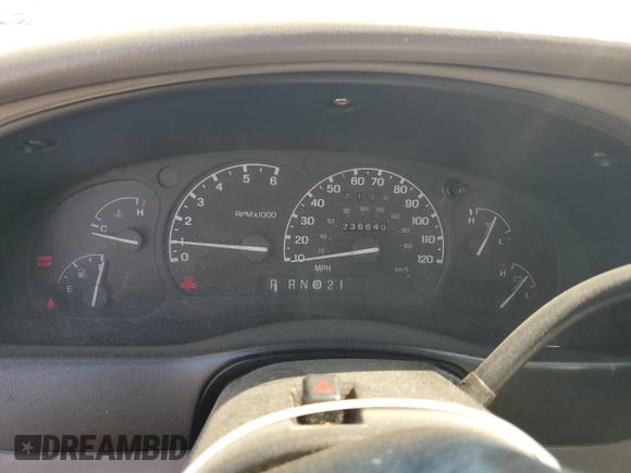 1997 Ford Explorer XL z VIN 1FMDU32E3VZB49226, wystawiony jako Copart lot #73610834 z przebiegiem 236 649 mil mil oraz Czysty tytuł • Clean title. Historia ofert i sprzedaży dostępna na DreamBid. Obrazek 9.