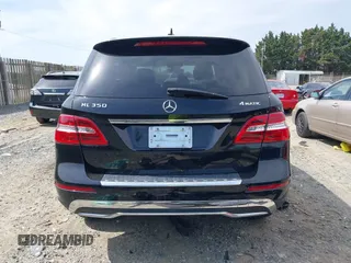 2013 Mercedes-Benz M 350 with VIN 4JGDA5HB8DA206132, listed as a IAAI auction lot 42015944 with 51,892 mi miles and . Bid and sale history available at carsss.com. Image 17.