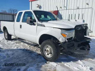 2013 Ford F-250 XL with VIN 1FT7X2B68DEB77475, listed as a IAAI auction lot 41609807 with 212,864 mi miles and . Bid and sale history available at DreamBid. Image 1.