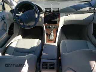 2003 Mercedes-Benz C 240 with VIN WDBRF81J33F318562, listed as a Copart auction lot 47246195 with 65,777 mi miles and Salvage title. Bid and sale history available at DreamBid. Image 8.