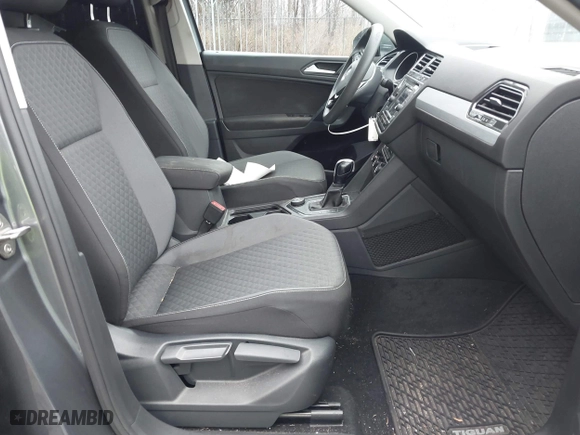 2021 Volkswagen Tiguan S with VIN 3VV0B7AX3MM026708, listed as a IAAI auction lot 41527399 with 80,061 mi miles. Bid and sale history available at carsss.com. Image 5.