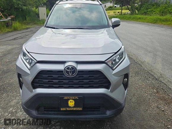 2021 Toyota RAV4 XLE with VIN 2T3P1RFV7MW161787, listed as a Copart auction lot 60937395 with 91,377 mi miles and Salvage title. Bid and sale history available at DreamBid. Image 5.