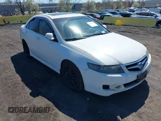 2008 Acura TSX with VIN JH4CL96898C000450, listed as a IAAI auction lot 42071096 with 180,706 mi miles. Bid and sale history available at carsss.com. Image 1.