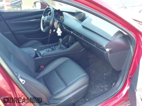2022 Mazda 3 Select with VIN 3MZBPABLXNM315231, listed as a IAAI auction lot 42522045 with 17,486 mi miles and . Bid and sale history available at DreamBid. Image 5.
