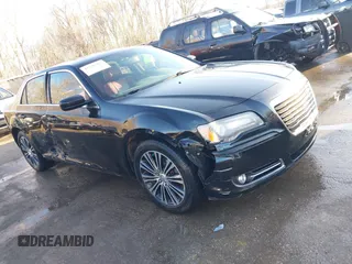 2014 Chrysler 300 S z VIN 2C3CCAGG6EH207030, wystawiony jako IAAI lot #41741789 z przebiegiem 146 171 mil mil oraz . Historia ofert i sprzedaży dostępna na DreamBid. Obrazek 1.