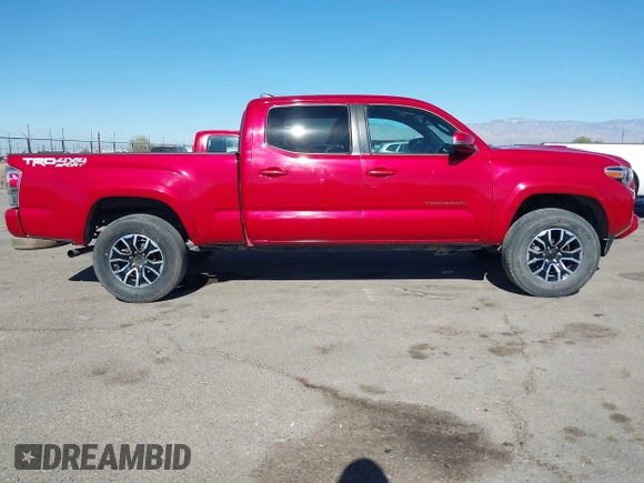 2021 Toyota Tacoma 4WD SR5 with VIN 3TMDZ5BN3MM102098, listed as a IAAI auction lot 41381650 with 30,642 mi miles. Bid and sale history available at carsss.com. Image 13.