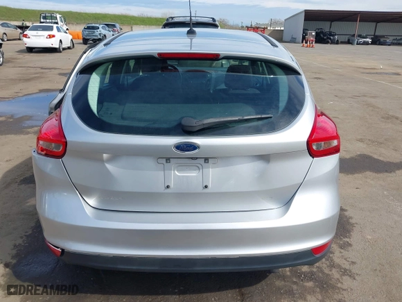2016 Ford Focus SE with VIN 1FADP3K24GL254645, listed as a IAAI auction lot 41725276 with 117,645 mi miles. Bid and sale history available at carsss.com. Image 16.