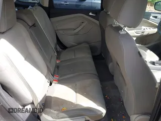 2016 Ford Escape SE z VIN 1FMCU9GX2GUA47702, wystawiony jako IAAI lot #42160145 z przebiegiem 90 765 mil mil oraz . Historia ofert i sprzedaży dostępna na DreamBid. Obrazek 8.