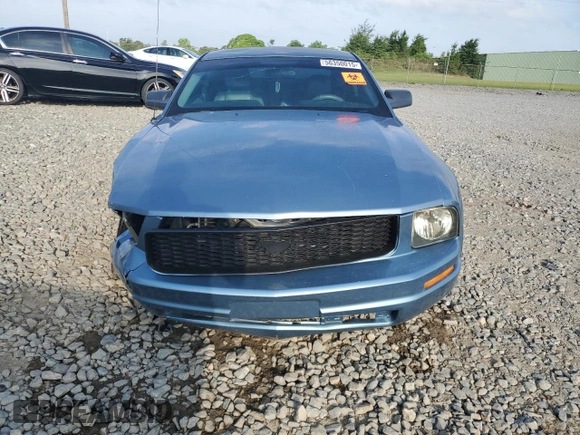 2007 Ford Mustang Deluxe с VIN 1ZVFT80N475341178, выставлен на аукционе Copart как лот 56350015 с пробегом 275 292 миль миль и Списание • Salvage title. История ставок и продаж доступна на DreamBid. Изображение 5.