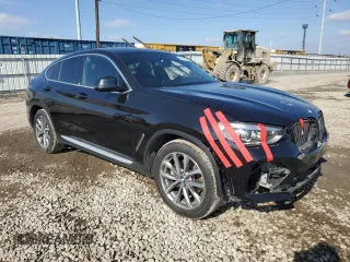 2019 BMW X4 xDrive30i with VIN 5UXUJ3C50KLG54412, listed as a Copart auction lot 43918025 with 83,106 mi miles and Salvage Title. Bid and sale history available at carsss.com. Image 4.