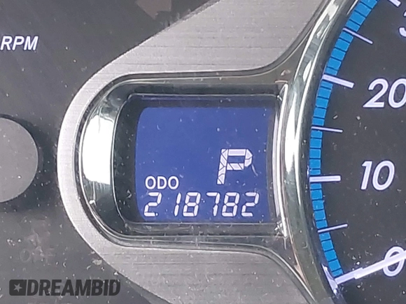 2014 Toyota Sienna XLE z VIN 5TDYK3DC5ES439511, wystawiony jako IAAI lot #41510779 z przebiegiem 218 782 mil mil oraz . Historia ofert i sprzedaży dostępna na DreamBid. Obrazek 16.