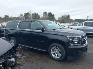 2020 Chevrolet Suburban LT with VIN 1GNSKHKC4LR234268, listed as a IAAI auction lot 41701431 with 33,152 mi miles. Bid and sale history available at carsss.com. Image 13.