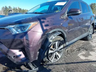 2018 Toyota RAV4 XLE with VIN 2T3RFREV6JW839890, listed as a IAAI auction lot 41654804 with 72,038 mi miles. Bid and sale history available at carsss.com. Image 6.
