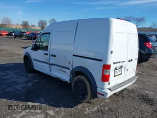 2012 Ford Transit Connect XLT z VIN NM0LS7BN7CT118474, wystawiony jako IAAI lot #41148475 z przebiegiem 139 352 mil mil oraz . Historia ofert i sprzedaży dostępna na DreamBid. Obrazek 3.