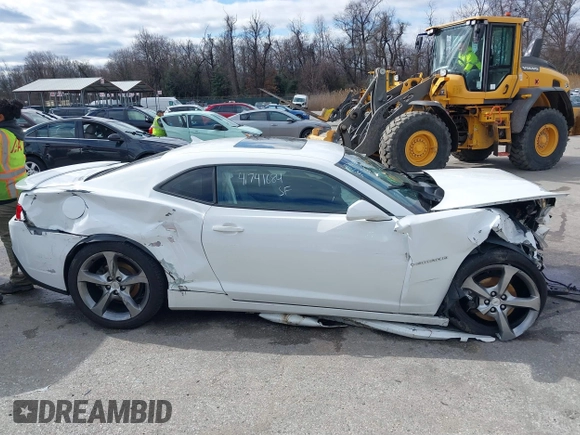 2014 Chevrolet Camaro LT with VIN 2G1FB1E36E9267615, listed as a IAAI auction lot 41741684 with 99,052 mi miles. Bid and sale history available at carsss.com. Image 13.