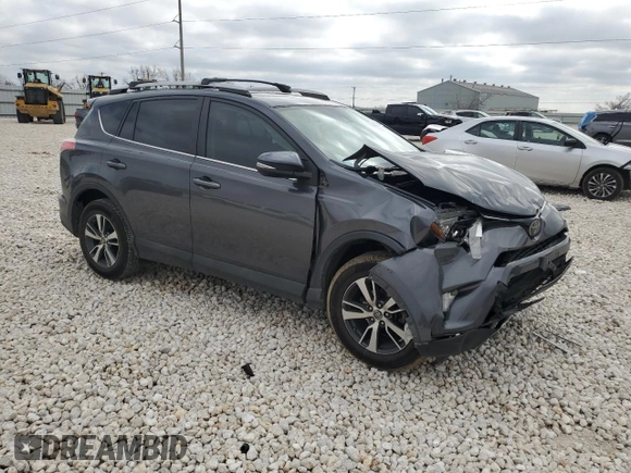 2018 Toyota RAV4 XLE with VIN 2T3WFREV6JW515146, listed as a Copart auction lot 43525825 with 73,257 mi miles and Salvage Title. Bid and sale history available at carsss.com. Image 4.