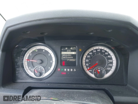 2016 Ram 1500 Express z VIN 1C6RR7FT3GS301732, wystawiony jako IAAI lot #41644208 z przebiegiem 171 693 mil mil oraz . Historia ofert i sprzedaży dostępna na DreamBid. Obrazek 7.
