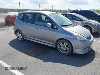 2007 Honda Fit Sport z VIN JHMGD38627S037982, wystawiony jako IAAI lot #41837171 z przebiegiem 174 031 mil mil oraz . Historia ofert i sprzedaży dostępna na DreamBid. Obrazek 1.